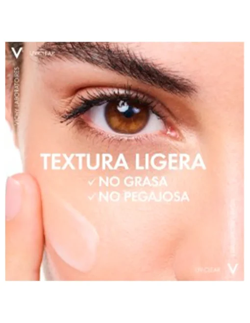 Perfumerías Coqueteo | Crema-Fluido Solar Capital Soleil UV Clear Anti-Imperfections SPF50