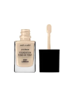 Photo Focus Foundation Dewy | Wet n Wild